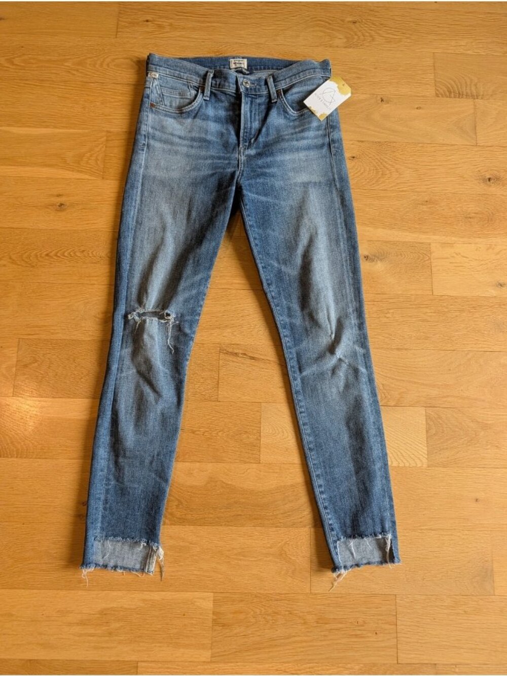 Citizens Of Humanity Distressed Rocket High Rise Skinny Jeans, Size 26